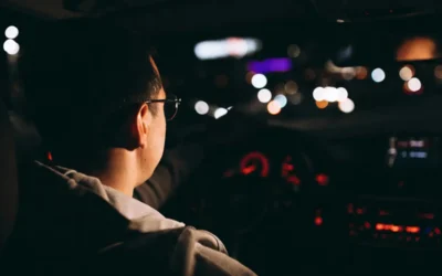 Jakie są najlepsze okulary dla kierowcy do jazdy nocą? Polaryzacja czy antyrefleks?